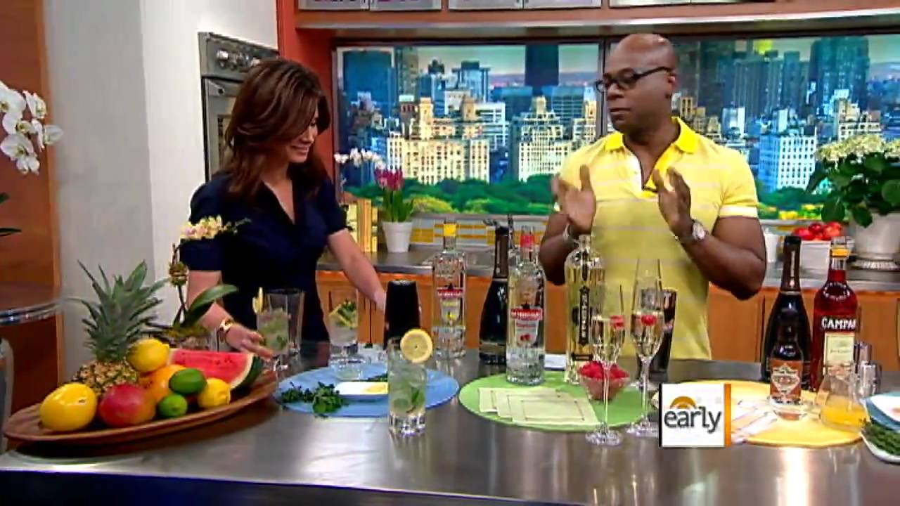 How Herbs Dress Up Cocktails